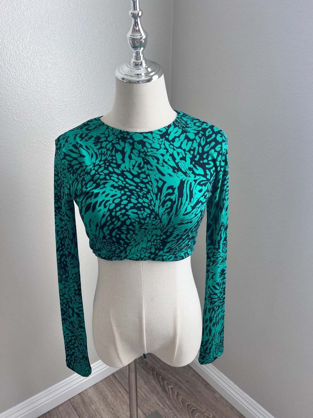 Lilyful Animal Print Long Sleeve Tie-Back Crop Top